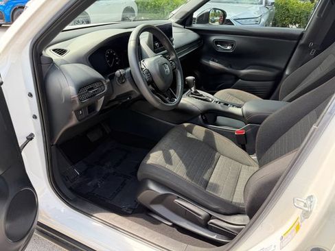 Used 2024 Honda HR-V Sport image 12