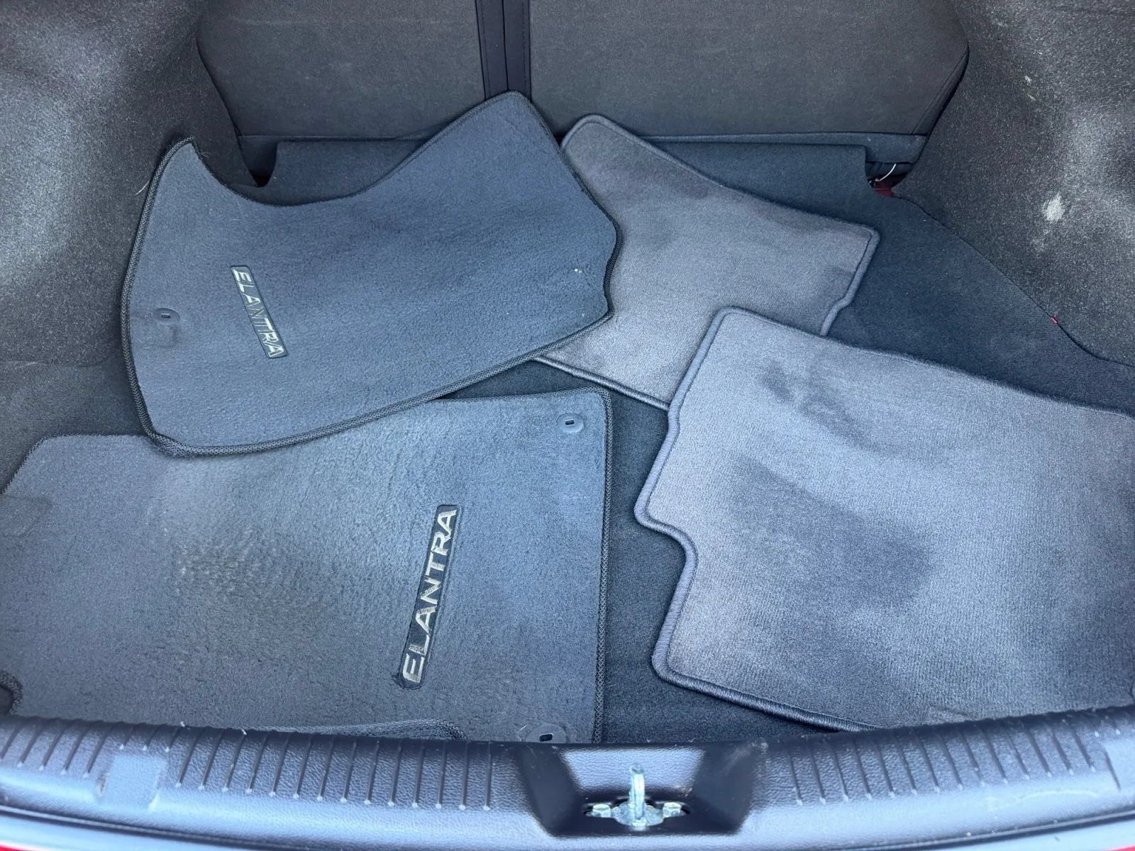 Used 2013 Hyundai Elantra GLS w/ Preferred Pkg FWD image 19