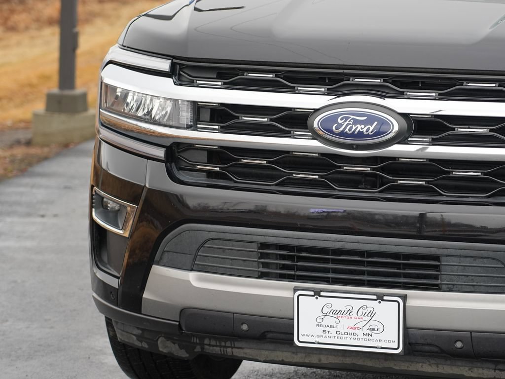 Used 2024 Ford Expedition Max Limited AWD/4WD image 9
