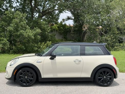 Used 2014 MINI Cooper S FWD image 2