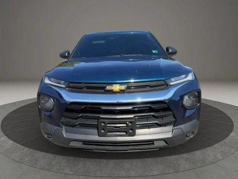 Used 2021 Chevrolet TrailBlazer LS FWD image 2