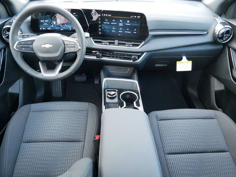 New 2026 Chevrolet Equinox LT image 16