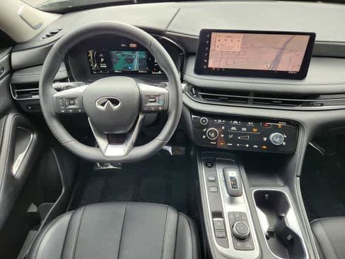 Certified 2026 INFINITI QX60 Luxe w/ Family Package image 15