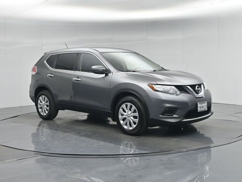 Used 2015 Nissan Rogue S image 23