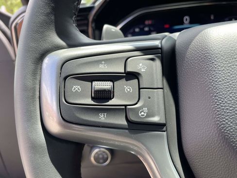 Used 2025 Chevrolet Silverado 1500 LT Trail Boss w/ LT Trail Boss Premium Package AWD/4WD image 9