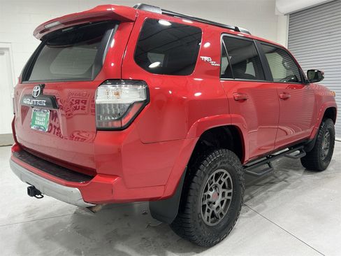 Used 2021 Toyota 4Runner TRD Off-Road Premium image 8