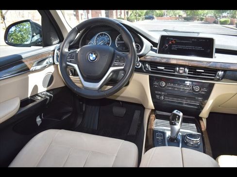 Used 2016 BMW X5 xDrive40e AWD/4WD image 30
