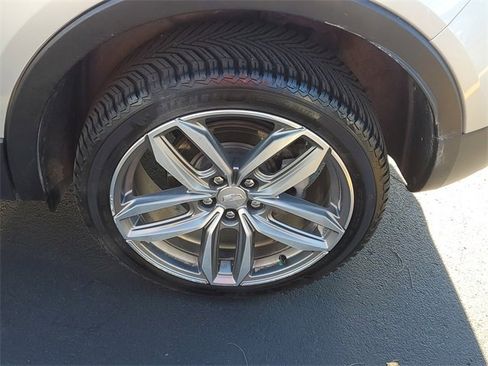 Used 2020 Cadillac XT4 Sport w/ Cold Weather Package image 5