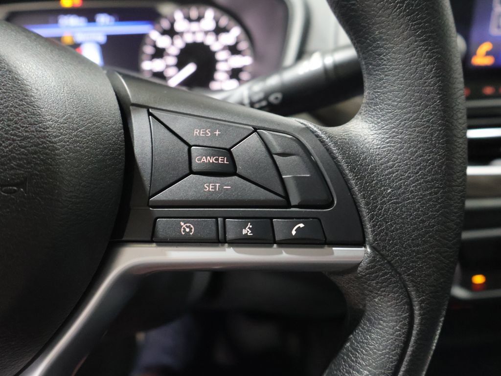 Used 2025 Nissan Altima 2.5 SV AWD/4WD image 37