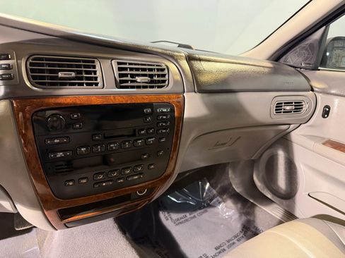 Used 2005 Mercury Sable LS image 16