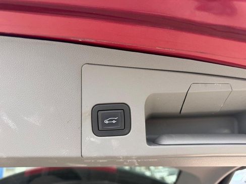 Used 2019 Cadillac XT5 Luxury AWD/4WD image 5