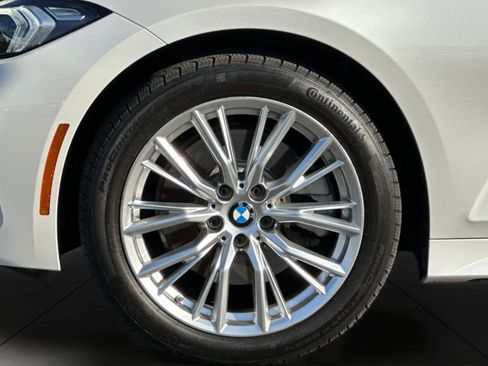 Used 2023 BMW 330i Sedan w/ Premium Package RWD image 23