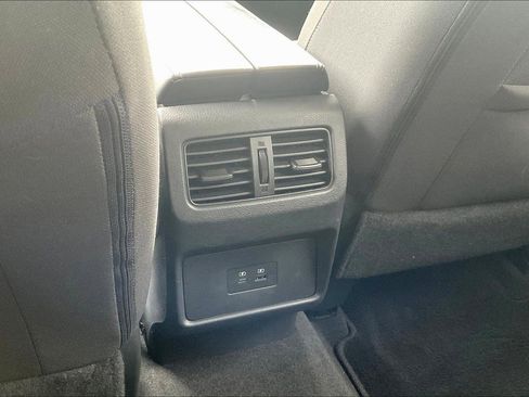 Certified 2023 Nissan Rogue SV image 39