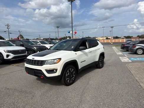 Used 2021 Jeep Compass Trailhawk AWD/4WD image 18