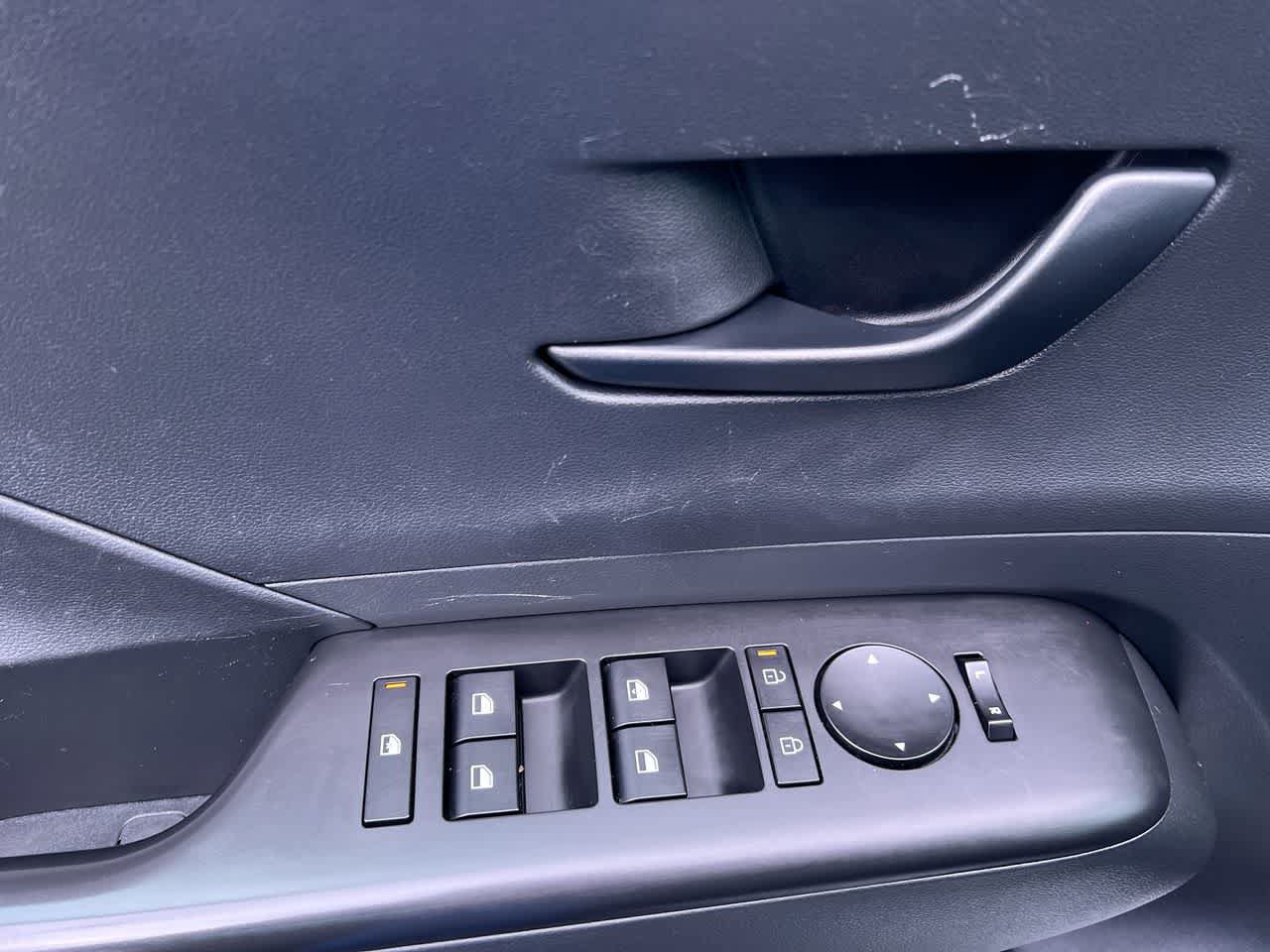 Used 2025 Hyundai Kona SEL AWD/4WD image 13