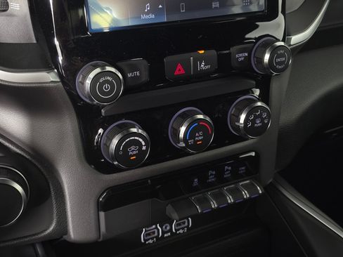 New 2026 RAM 1500 Express AWD/4WD image 30