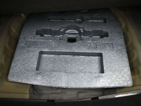 Used 2025 Nissan Altima 2.5 SV image 12