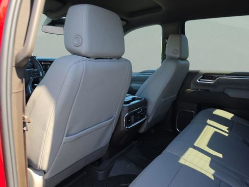 Used 2026 Chevrolet Silverado 3500 LTZ w/ LTZ Convenience Package AWD/4WD image 27