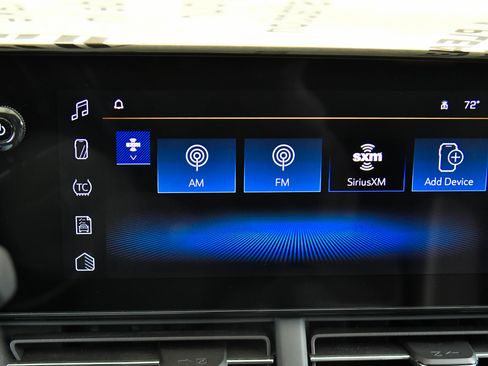 Used 2025 Chevrolet Trax LT w/ LT Convenience Package FWD image 22