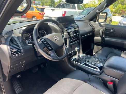 Used 2023 Nissan Armada SL w/ Midnight Edition Package AWD/4WD image 6