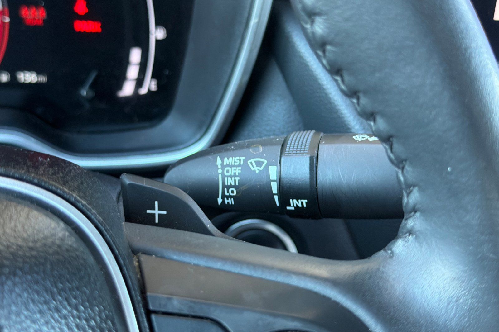 Used 2025 Toyota Corolla XSE FWD image 32