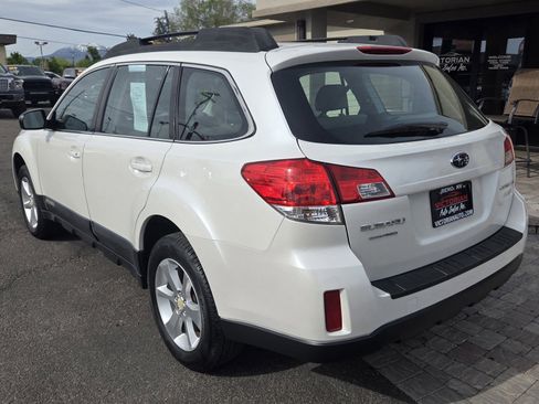 Used 2014 Subaru Outback 2.5i AWD/4WD image 7