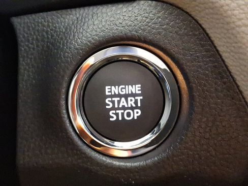 Certified 2025 Toyota RAV4 XLE w/ Convenience Package image 19