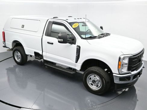 Used 2023 Ford F250 XL w/ Snow Plow Prep Package image 33