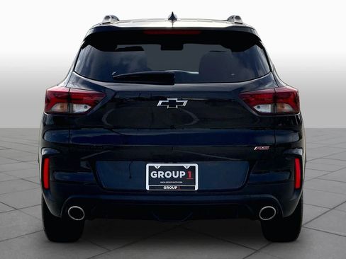 Used 2023 Chevrolet TrailBlazer RS w/ Sun and Liftgate Package AWD/4WD image 5