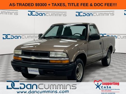 Used 2003 Chevrolet S10 Pickup 2WD Regular Cab w/ Convenience Package image 1