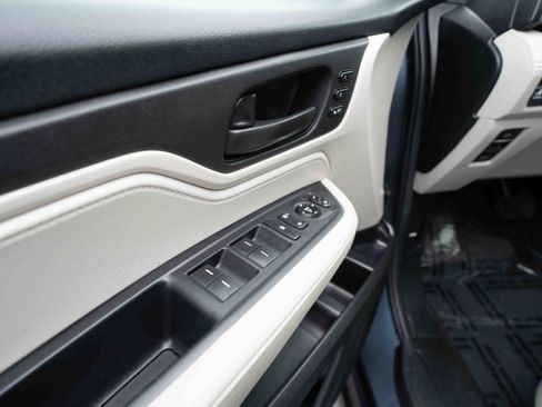 Used 2025 Honda Odyssey EX-L image 7
