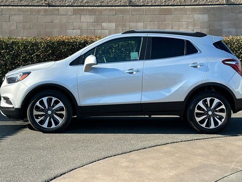 Used 2021 Buick Encore Preferred FWD image 9