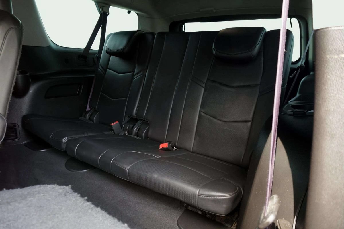 Used 2015 Cadillac Escalade ESV Luxury AWD/4WD image 22