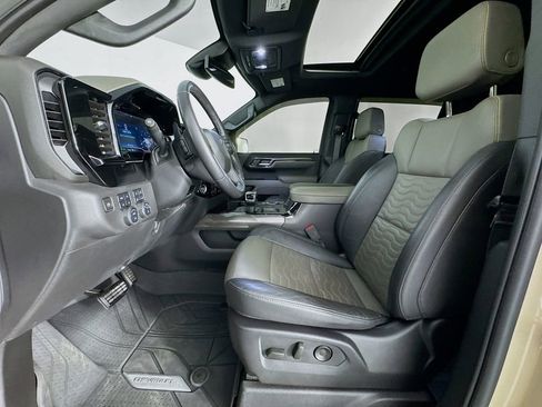 Used 2023 Chevrolet Silverado 1500 ZR2 image 15