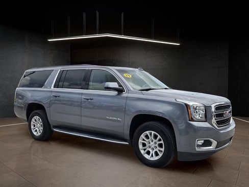 Used 2019 GMC Yukon XL SLT w/ Open Road Package RWD image 1