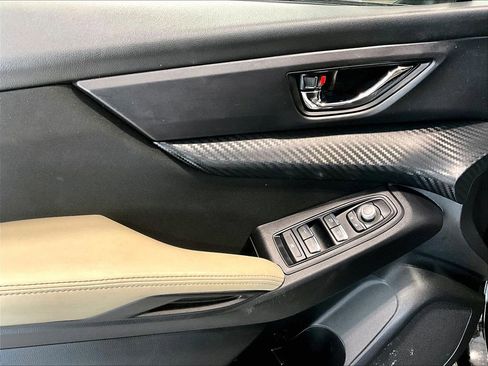 Used 2023 Subaru Ascent Premium w/ Convenience Package image 11