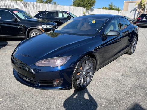 Used 2013 Tesla Model S image 3