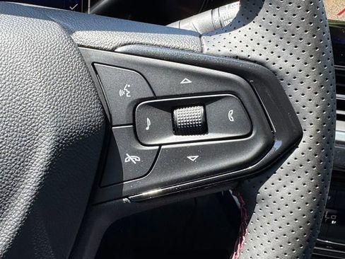 New 2026 Chevrolet Trax RS w/ Sunroof Package FWD image 18