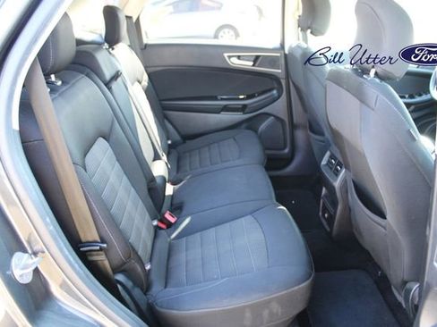 Used 2018 Ford Edge SEL image 13