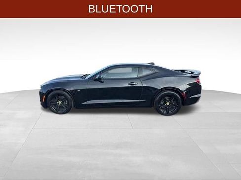 Used 2020 Chevrolet Camaro LT image 4