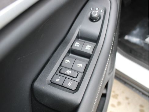 New 2025 Jeep Grand Cherokee Limited w/ Luxury Tech Group II image 10