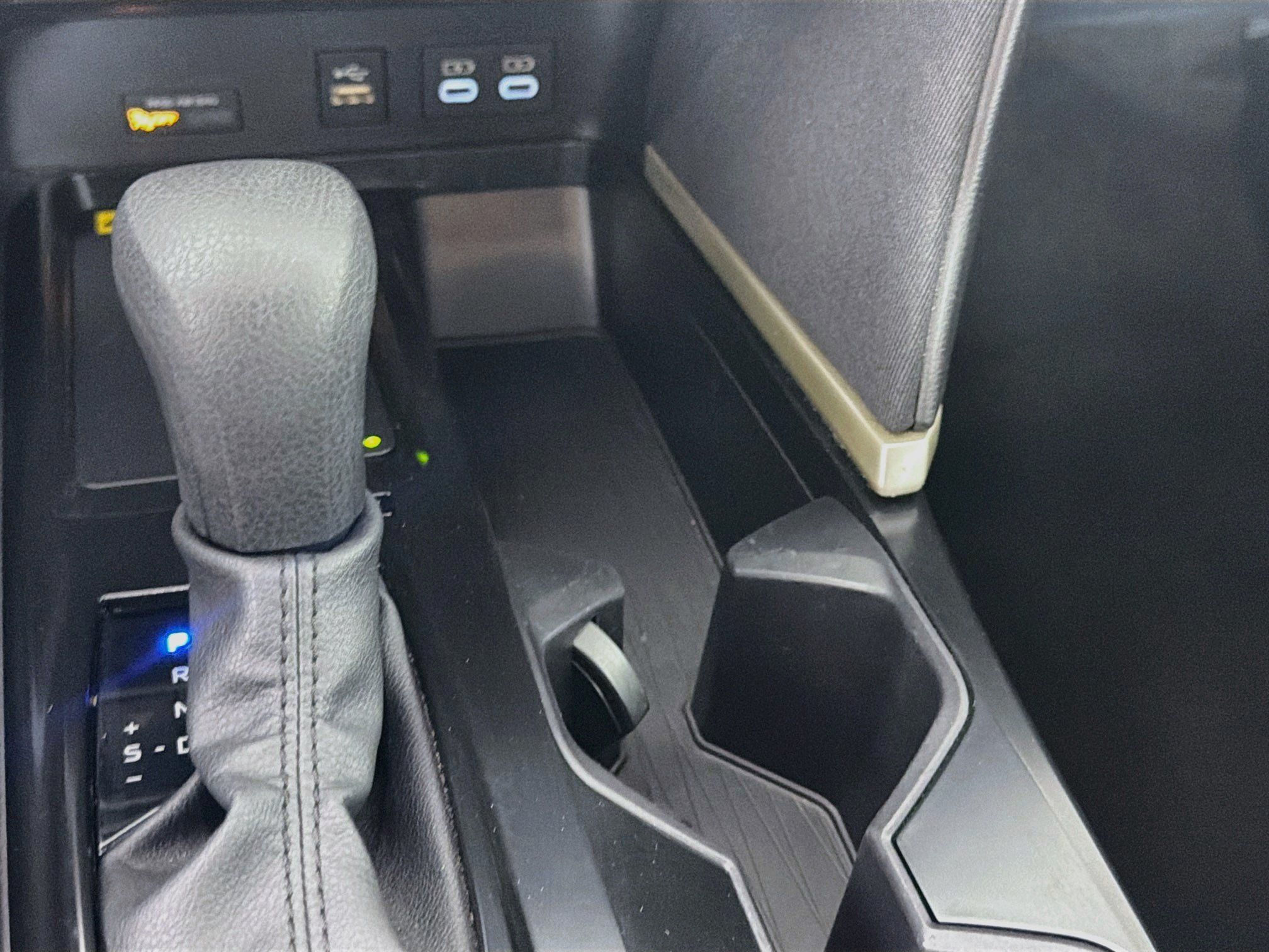 Used 2025 Toyota Camry LE FWD image 23