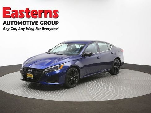 Used 2023 Nissan Altima 2.5 SR FWD image 54