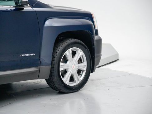 Used 2017 GMC Terrain SLE w/ Chrome Edition image 7