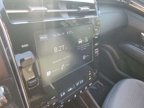 Used 2022 Hyundai Santa Cruz SEL Premium image 26