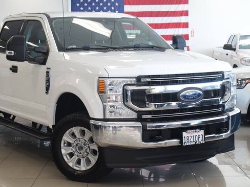 Used 2022 Ford F250 XLT AWD/4WD image 3