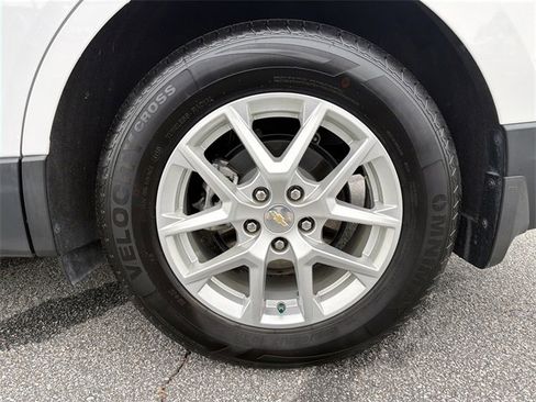 Used 2022 Chevrolet Equinox LT image 19