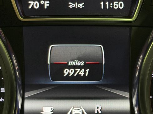 Used 2013 Mercedes-Benz ML 63 AMG 4MATIC image 45
