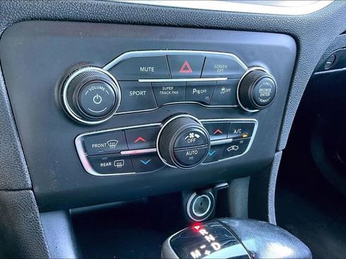 Used 2021 Dodge Charger R/T RWD image 23