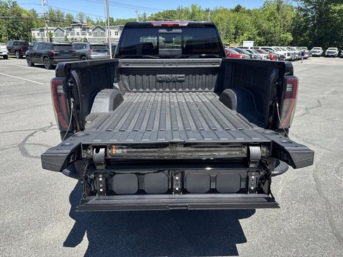 New 2026 GMC Sierra 2500 AT4 w/ AT4 Premium Plus Package AWD/4WD image 5